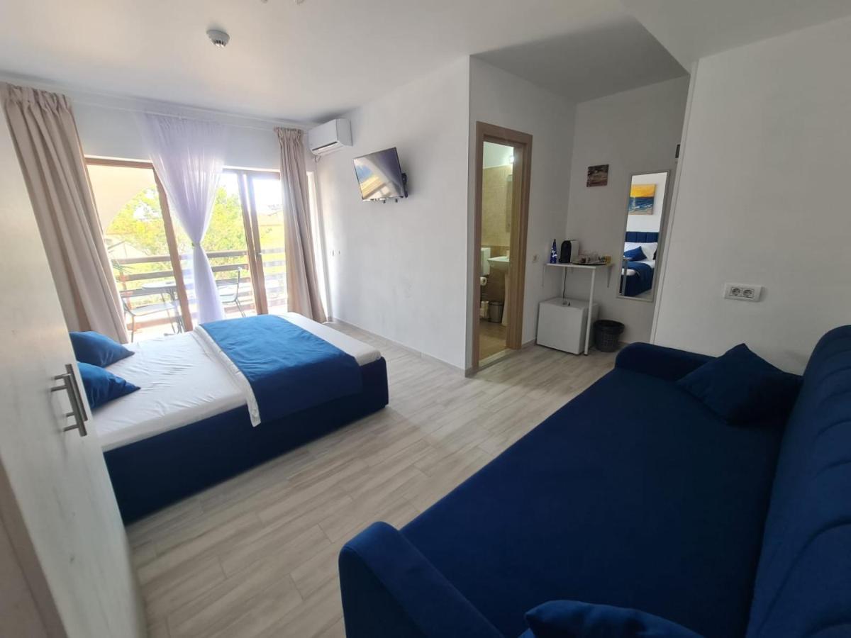 Hotel Yuka Vama Veche Zewnętrze zdjęcie